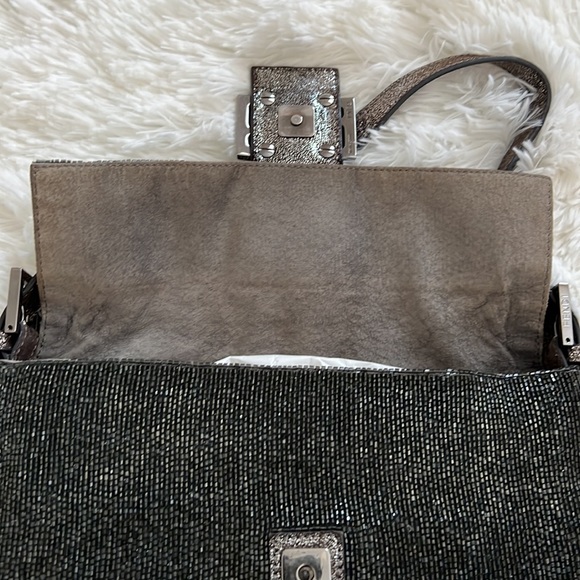 Vintage FENDI black beaded baguette! - Picture 2 of 5